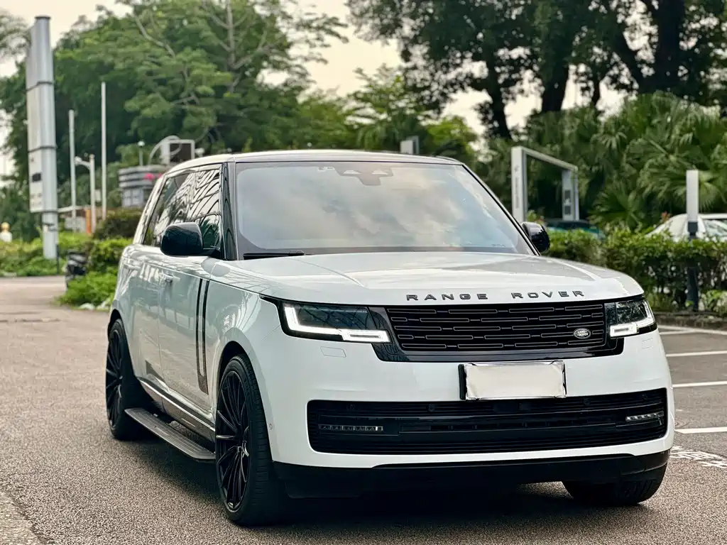 Land Rover Range Rover 2023 3.0 L6 400PS мест Long Wheelbase