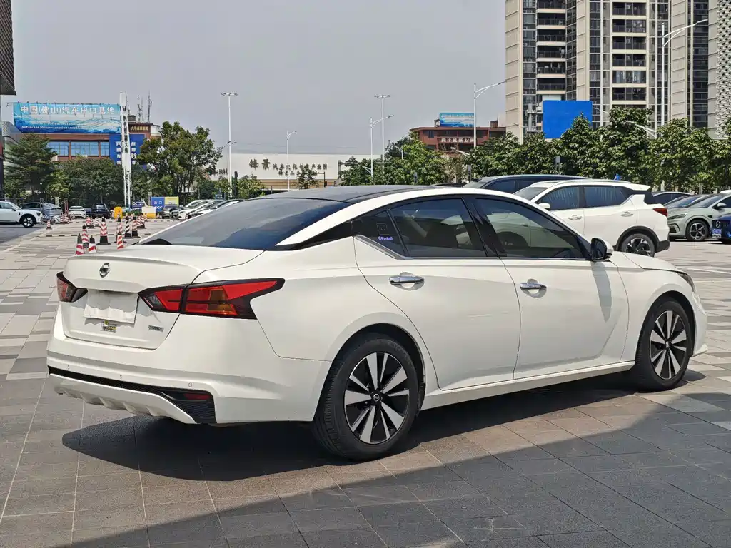 Nissan Teana — миниатюра 4