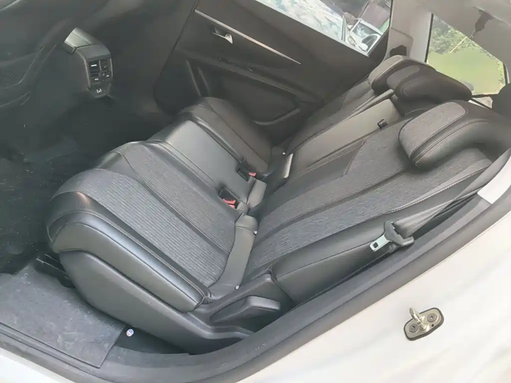Peugeot 5008 — миниатюра 17