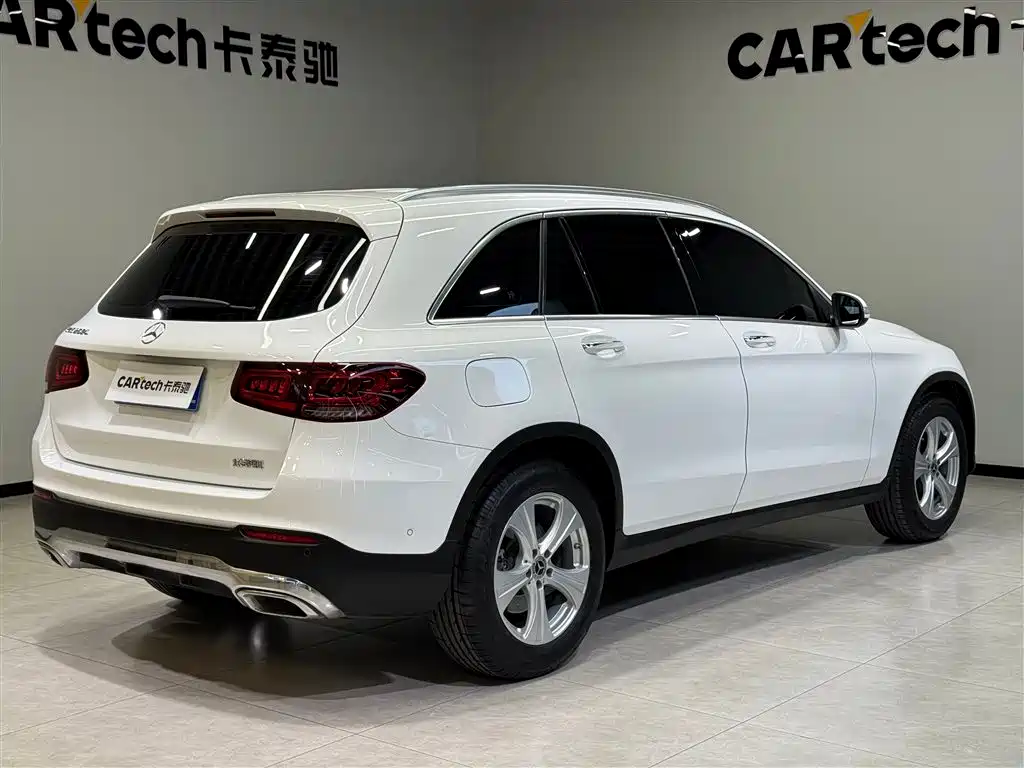 MERCEDES-BENZ GLC