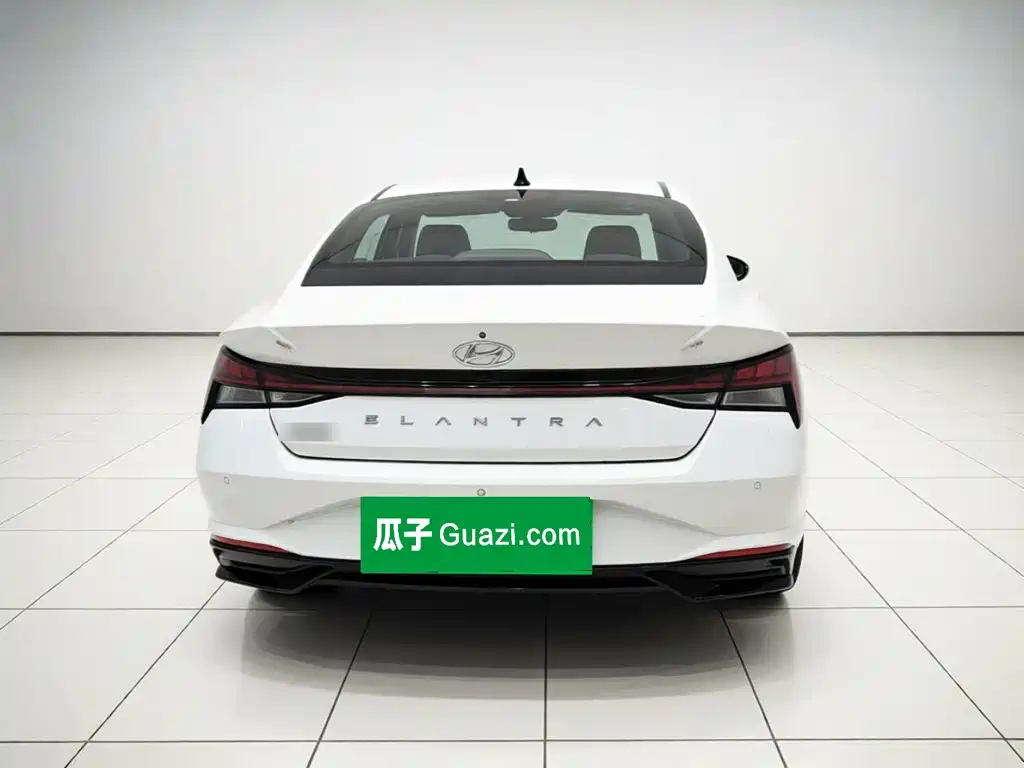 Hyundai Elantra — миниатюра 5
