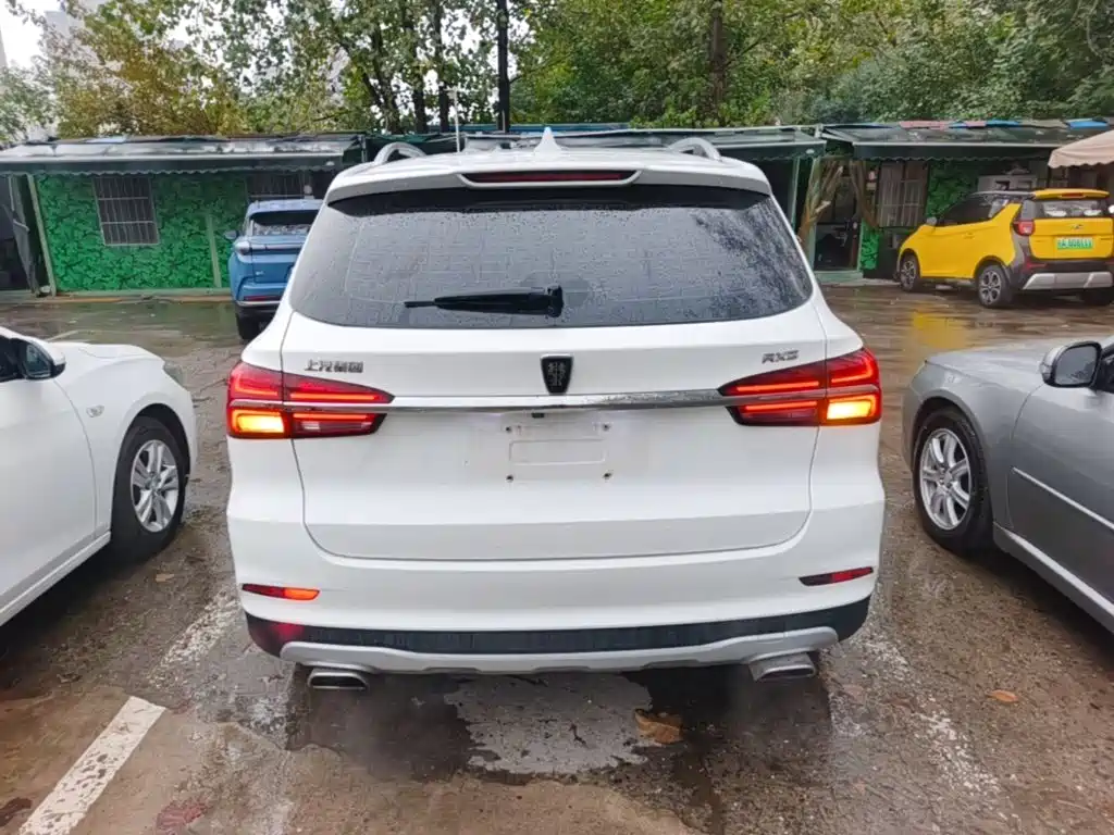 Roewe RX5 — миниатюра 6