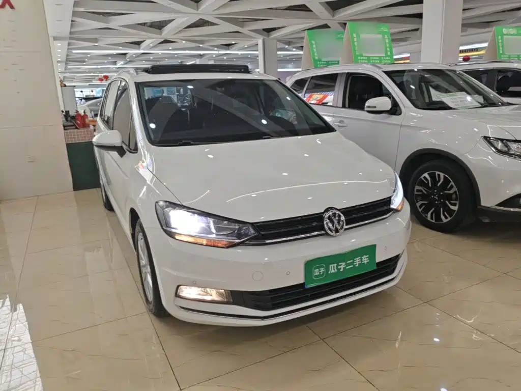 Volkswagen Touran — миниатюра 4
