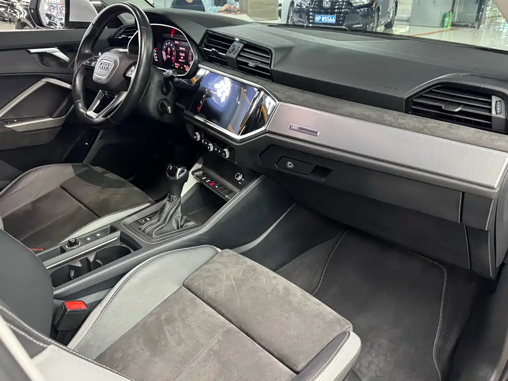 Audi Q3 — миниатюра 16