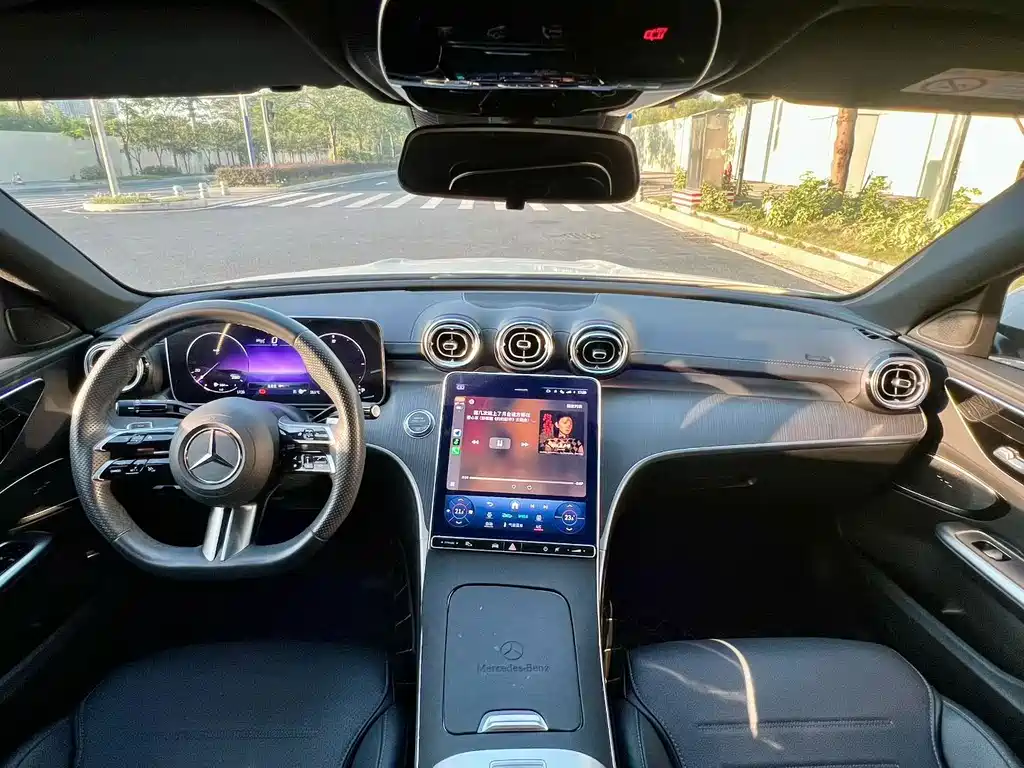 Mercedes-Benz C-Class — миниатюра 8
