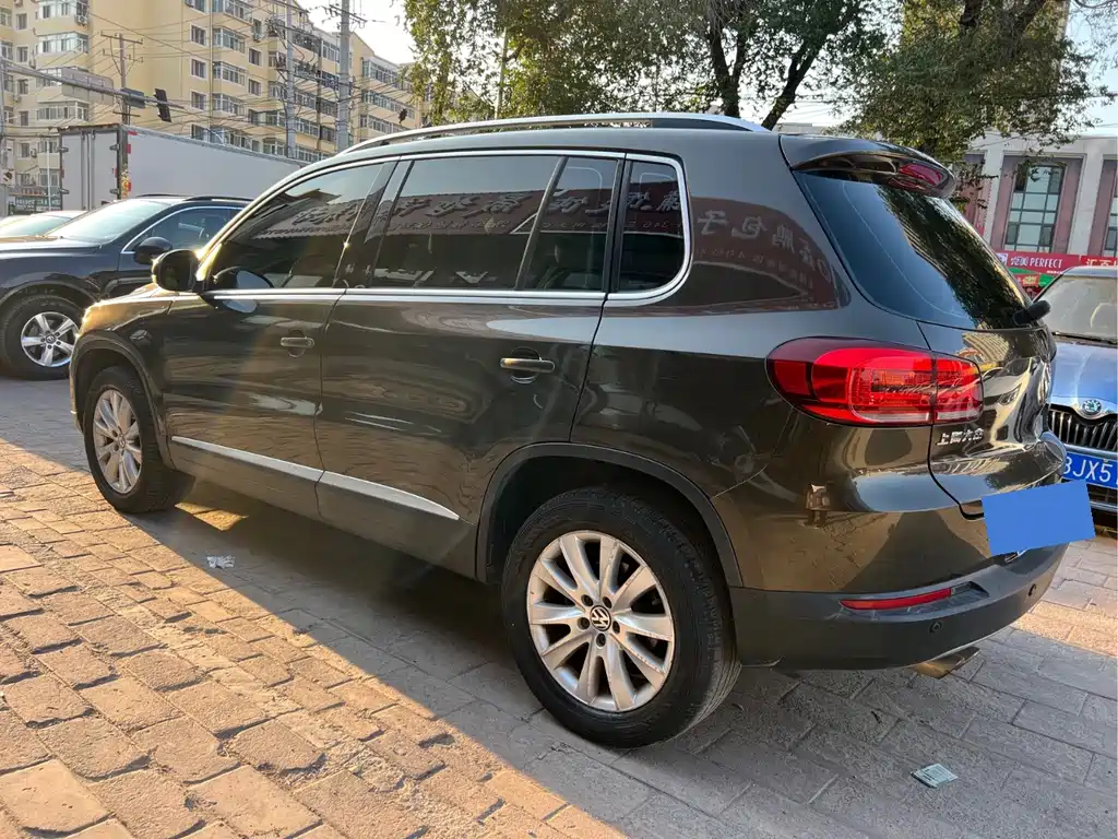 Volkswagen Tiguan — миниатюра 5