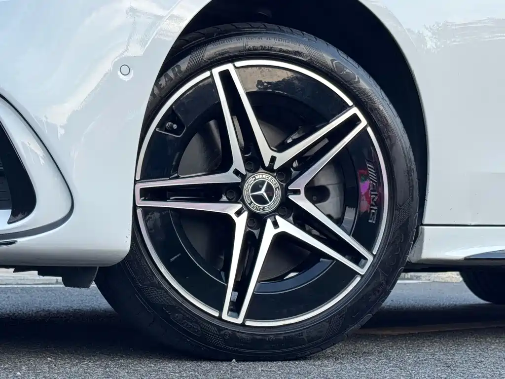 Mercedes-Benz C-Class — миниатюра 16