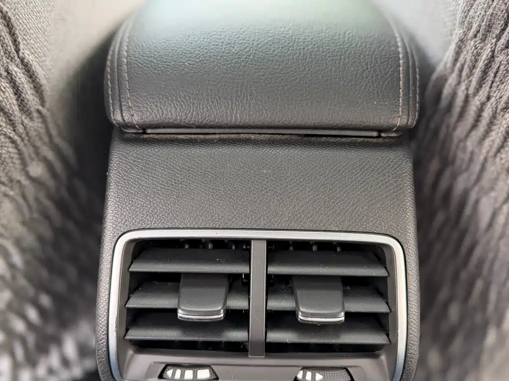 Peugeot 408 — миниатюра 18