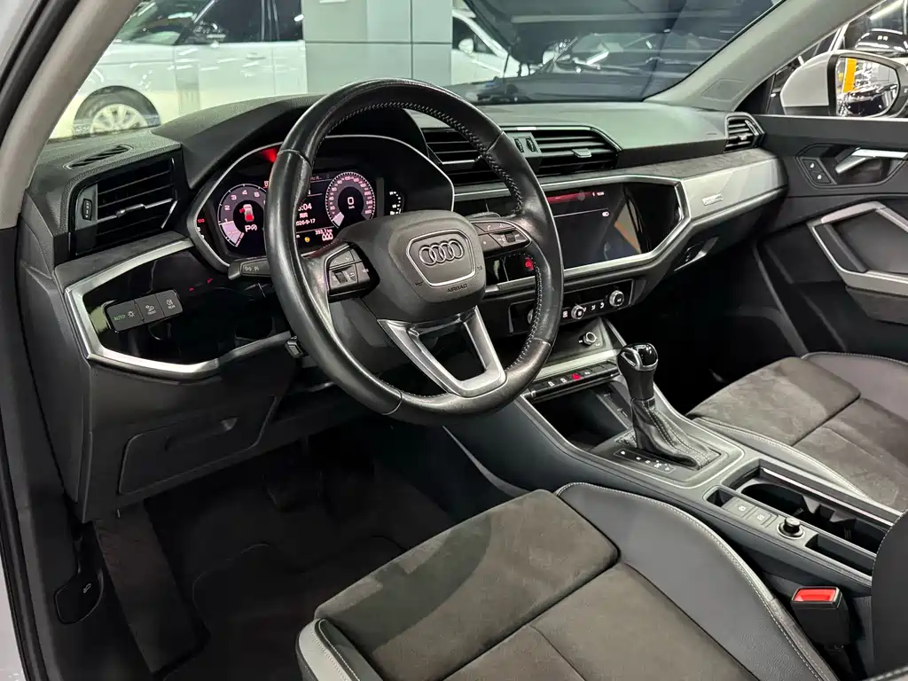Audi Q3 — миниатюра 9