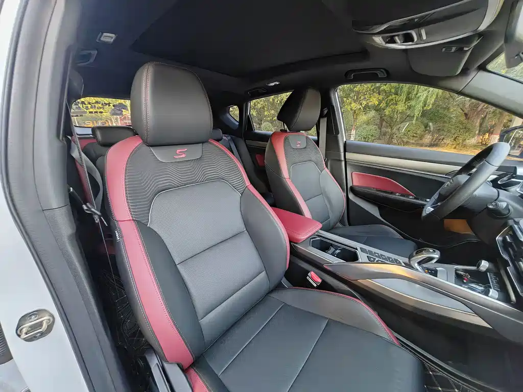 Geely Binyue — миниатюра 11