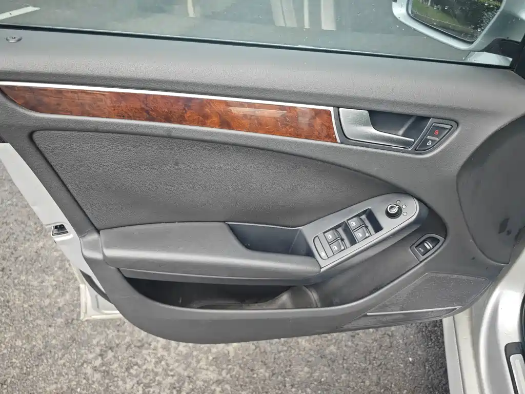 Audi A4L — миниатюра 8