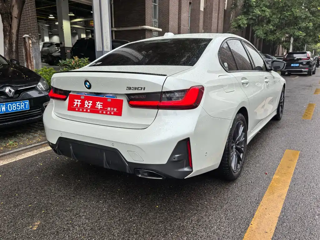 BMW 3 Series — миниатюра 4
