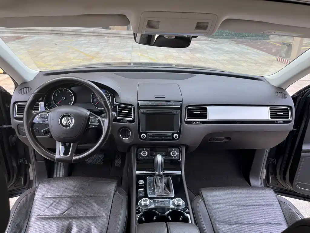 Volkswagen Touareg — миниатюра 6