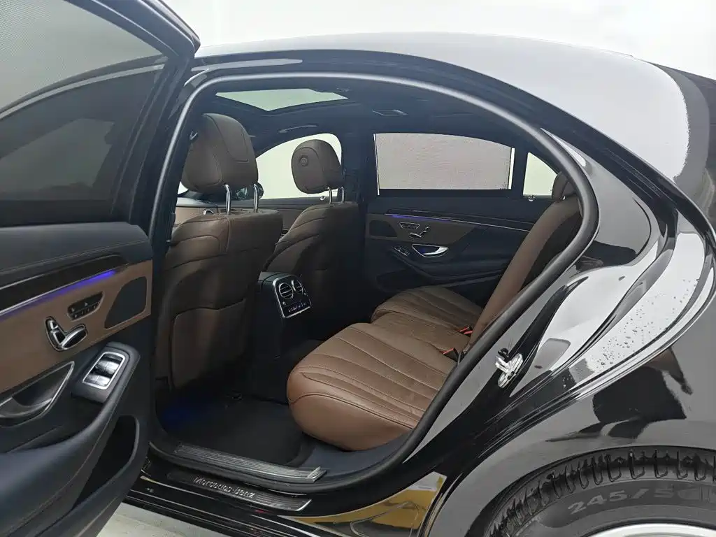 Mercedes-Benz S-Class — миниатюра 21