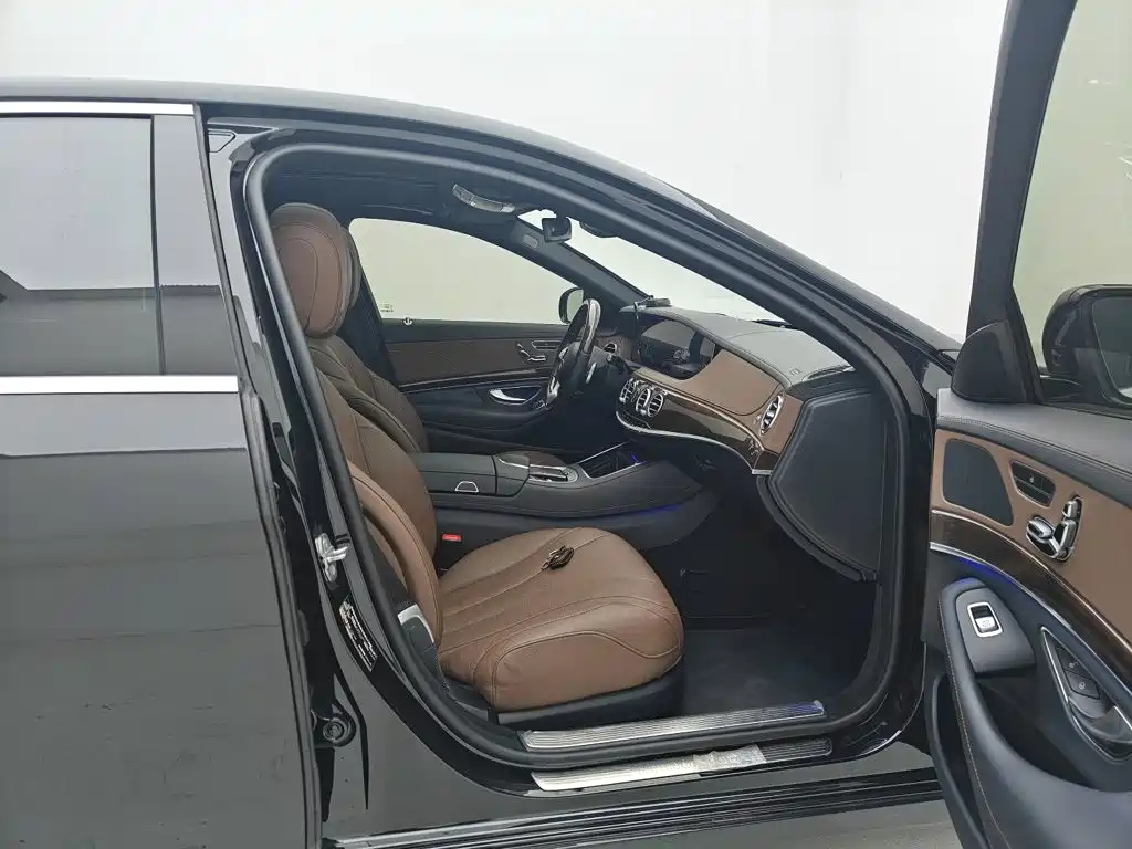 Mercedes-Benz S-Class — миниатюра 22