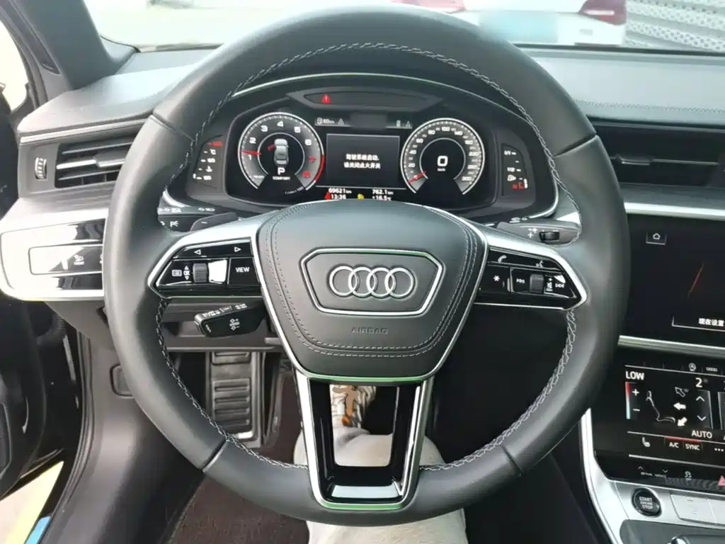 Audi A6L — миниатюра 11