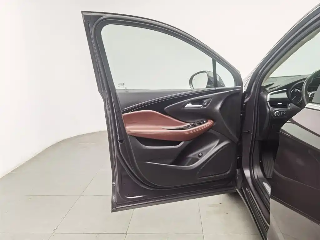 Buick Envision Plus — миниатюра 8