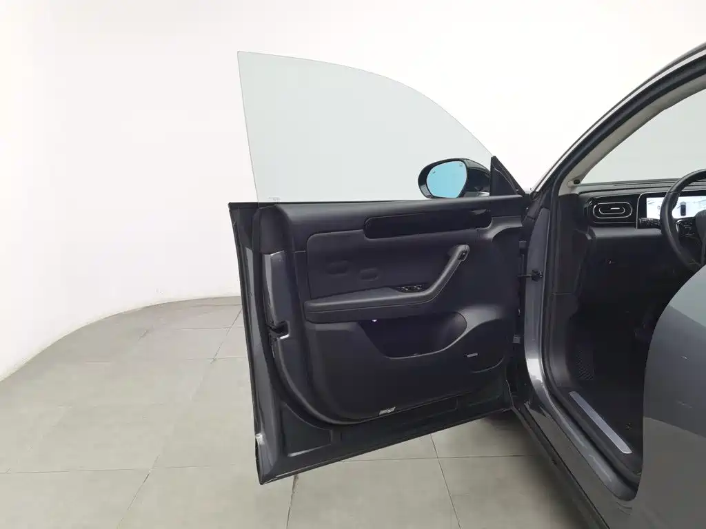 Leapmotor Leapmotor C11 — миниатюра 8