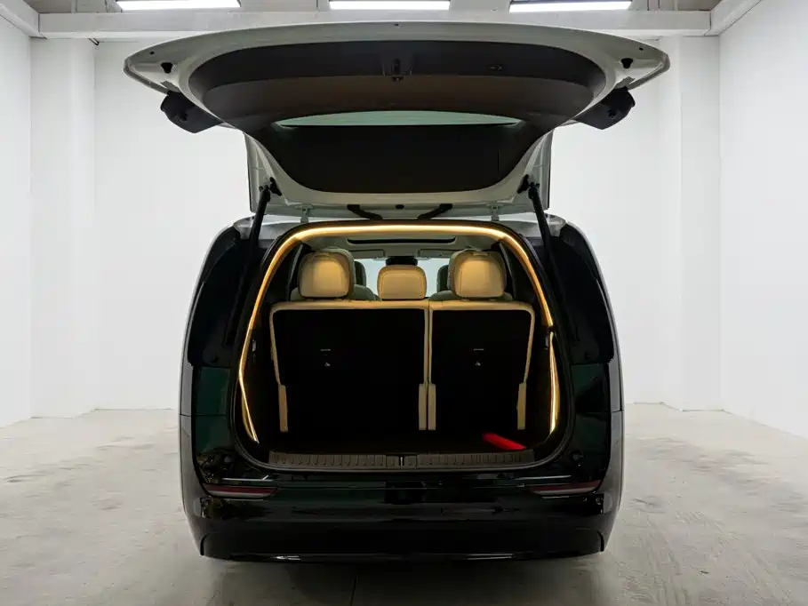 Li Auto Li MEGA — миниатюра 9