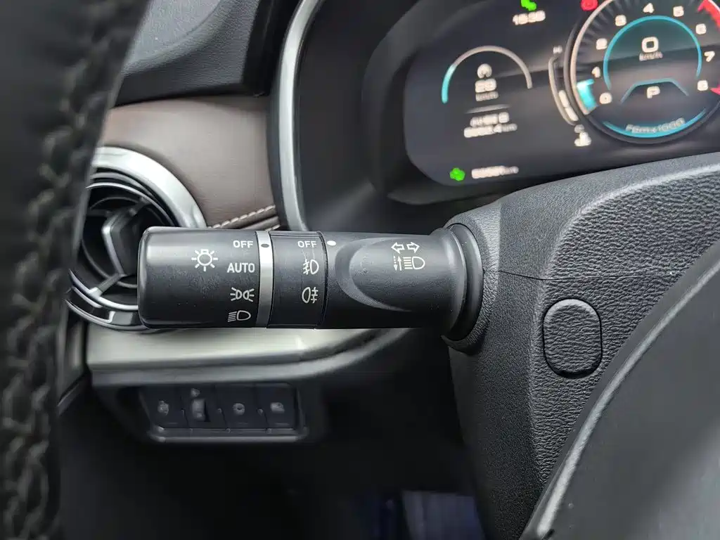 Wey Wey VV6 — миниатюра 21