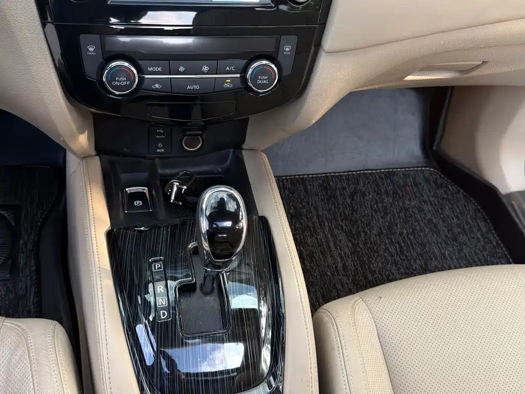 Nissan X-Trail — миниатюра 7