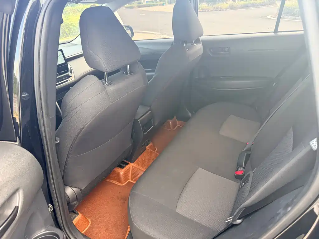Toyota Frontlander — миниатюра 5