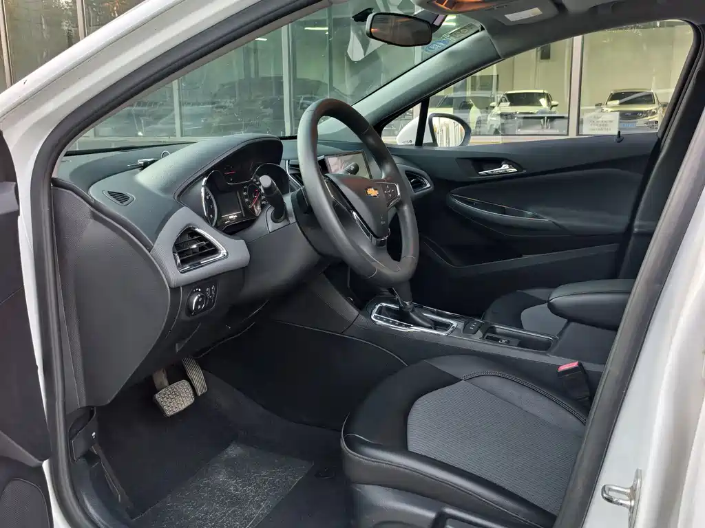 Chevrolet Cruze — миниатюра 6