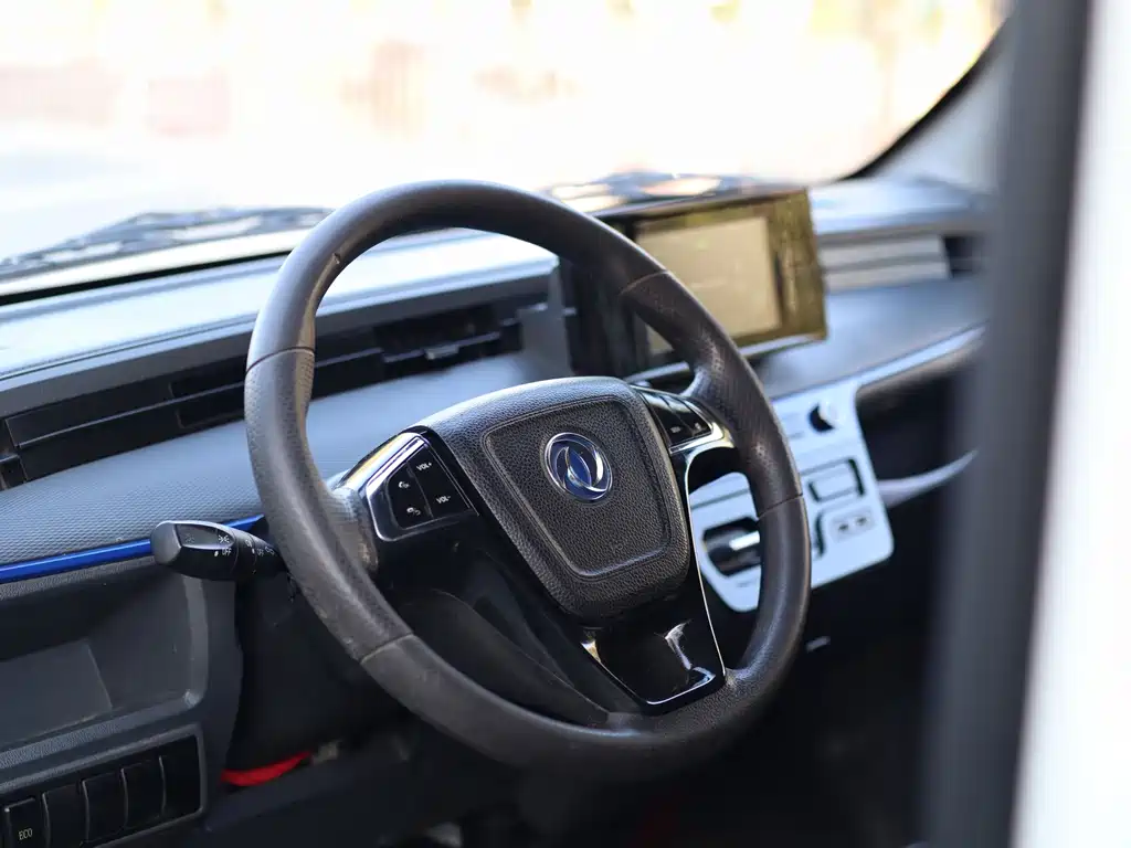 Dongfeng EM27 — миниатюра 12