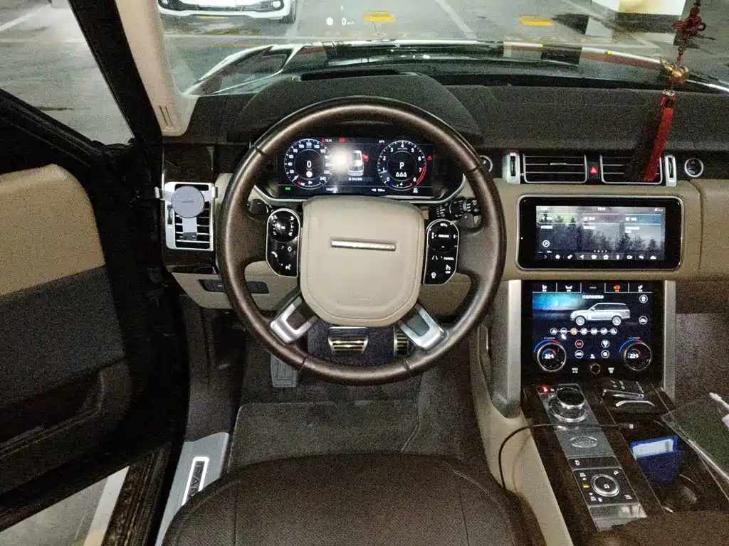Land Rover Range Rover — миниатюра 3