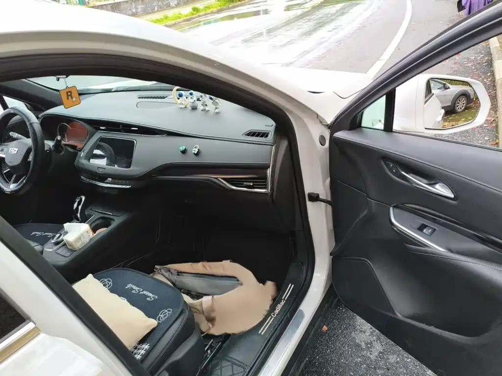 Cadillac XT4 — миниатюра 20