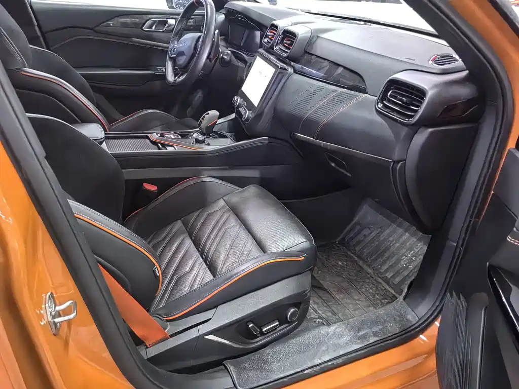 Lynk & Co 02 Hatchback — миниатюра 12