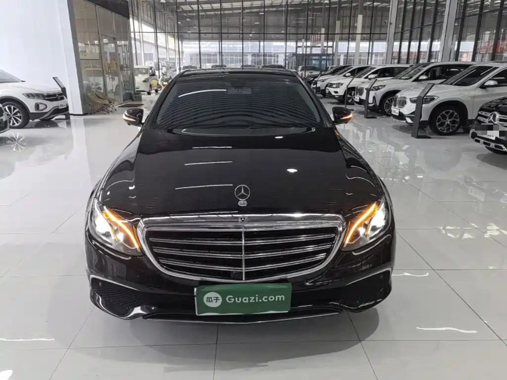 Mercedes-Benz E-Class — миниатюра 3