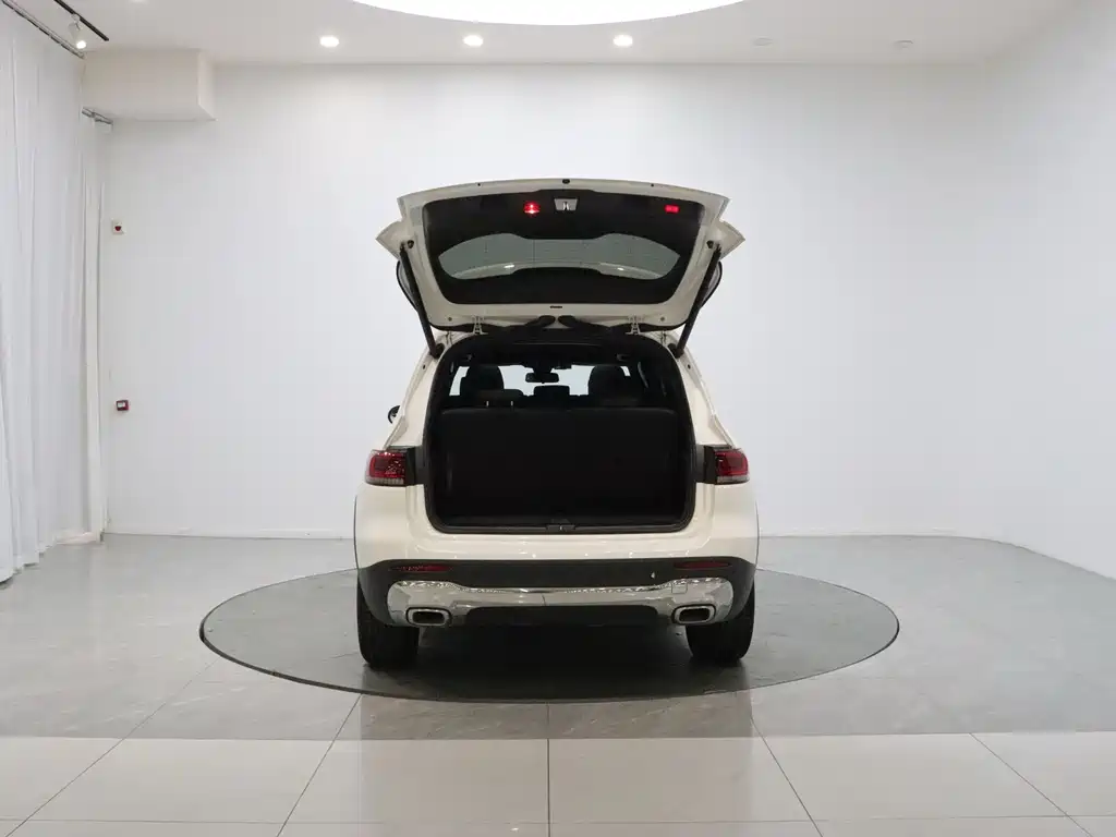 Mercedes-Benz GLB — миниатюра 10