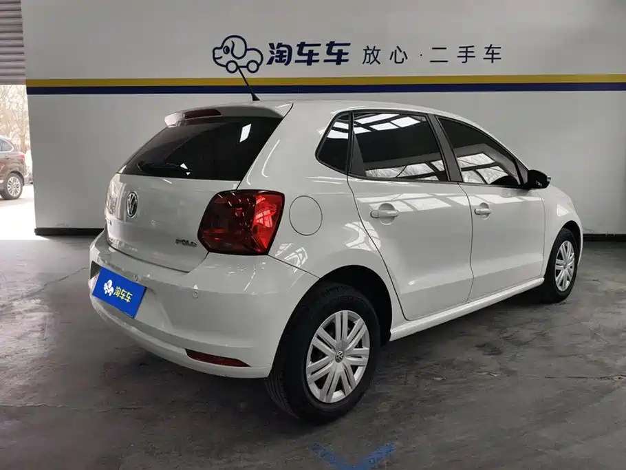 Volkswagen Polo 2018 1.5L AT