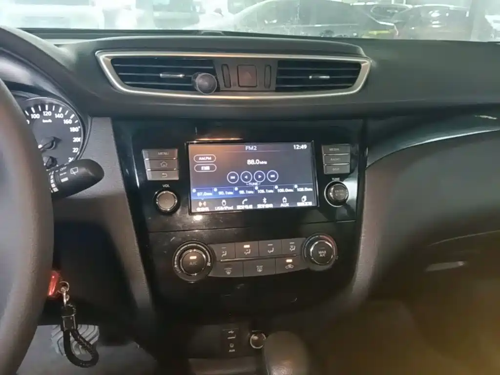 Nissan Qashqai — миниатюра 13