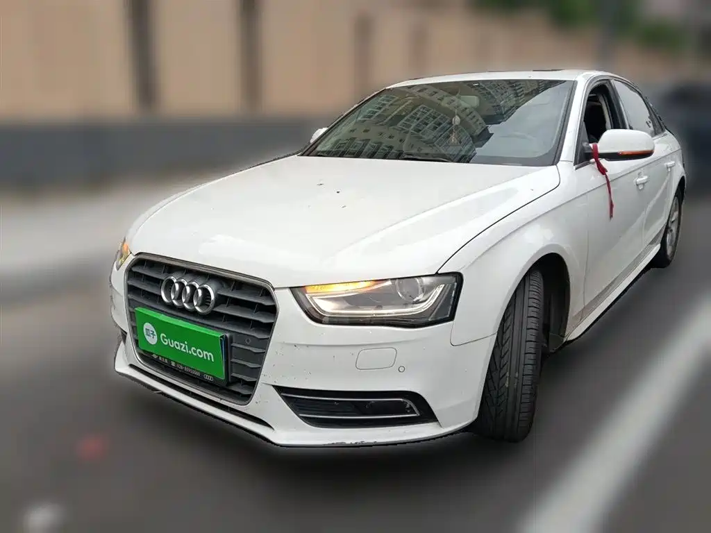Audi A4L 2015