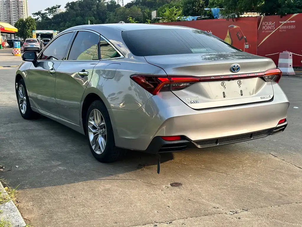 Toyota Avalon — миниатюра 9