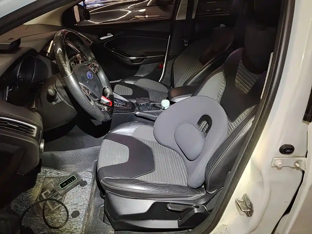 Ford Focus — миниатюра 15