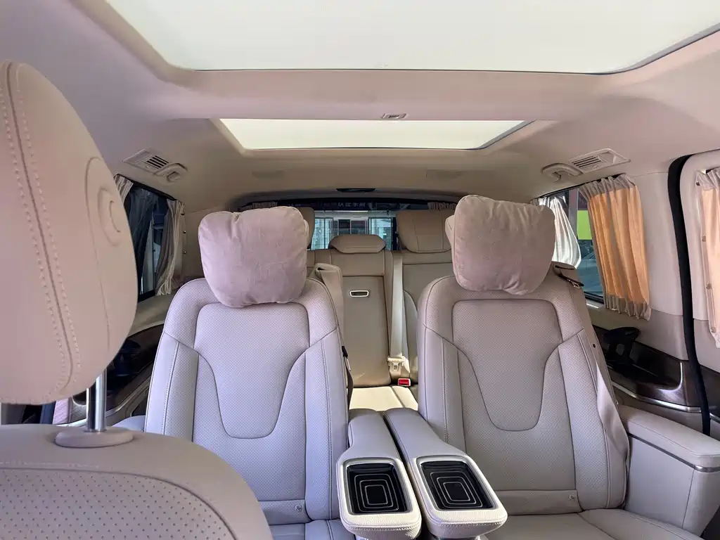 MERCEDES-BENZ V CLASS