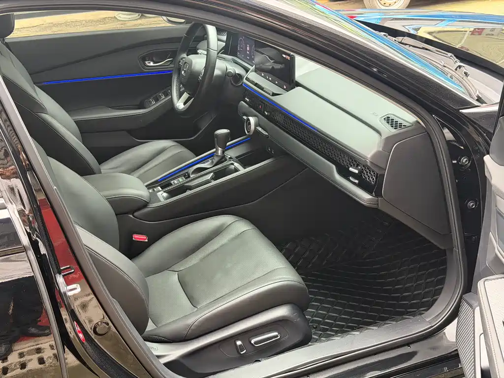 Honda Accord 2025 Sport 260TURBO Luxury