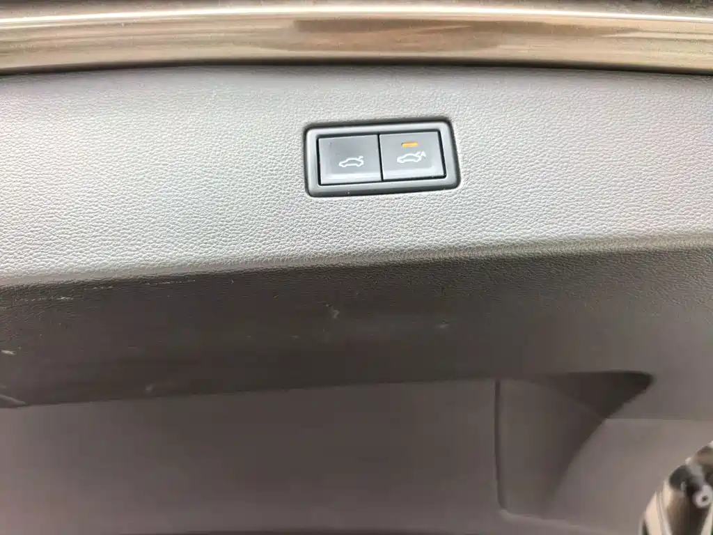Volkswagen Tiguan L — миниатюра 14