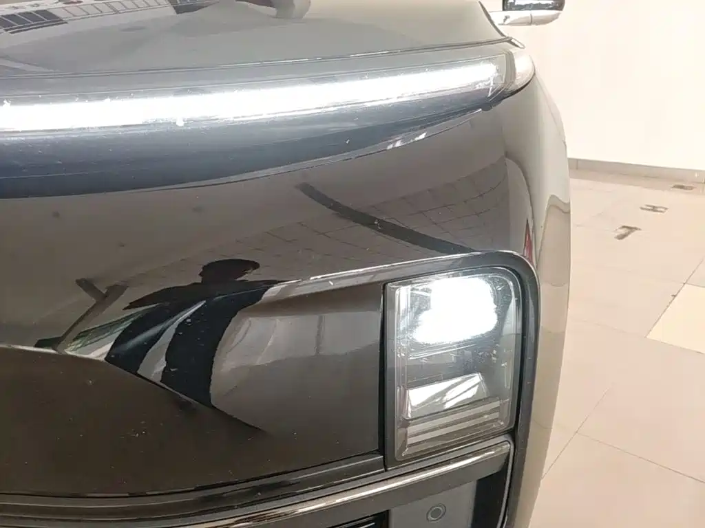 Li Auto Li L9 — миниатюра 24