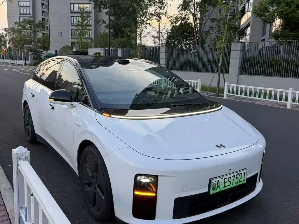 Li Auto Идеальный i6 — миниатюра 2