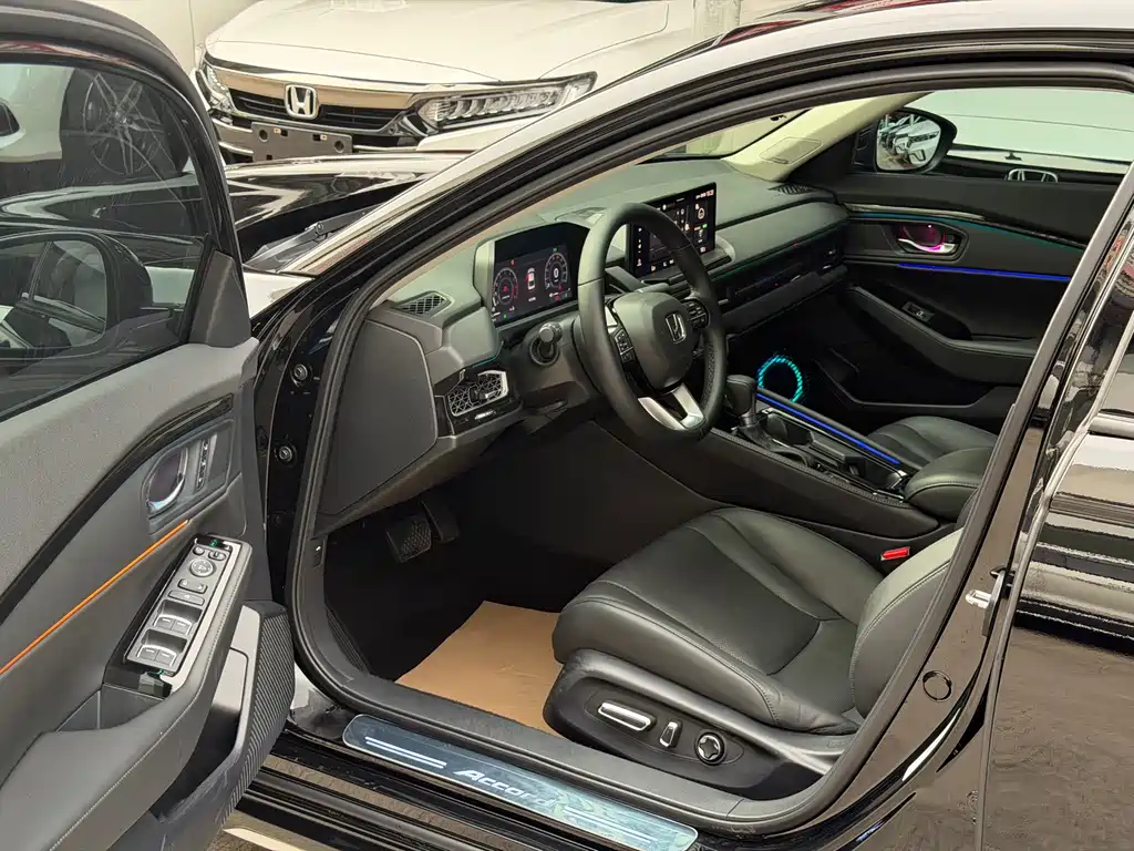 Honda Accord 2025 Sport 260TURBO Luxury