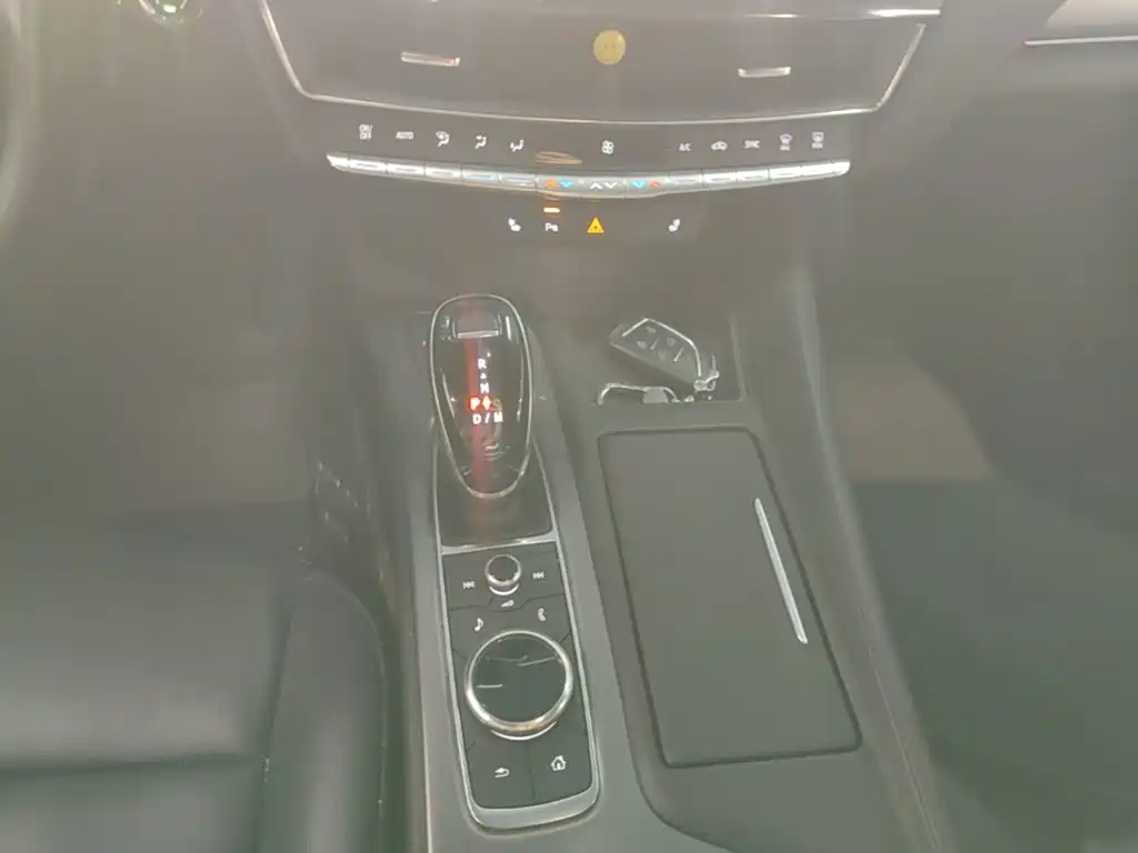 Cadillac CT5 — миниатюра 14