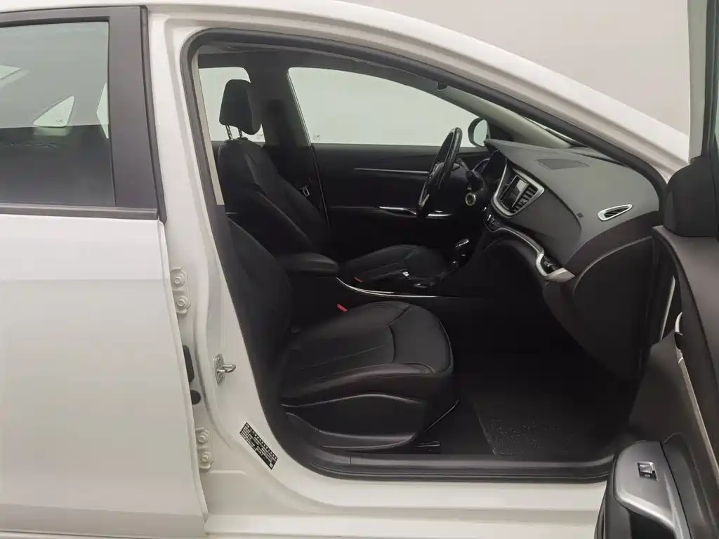 Buick Excelle — миниатюра 23
