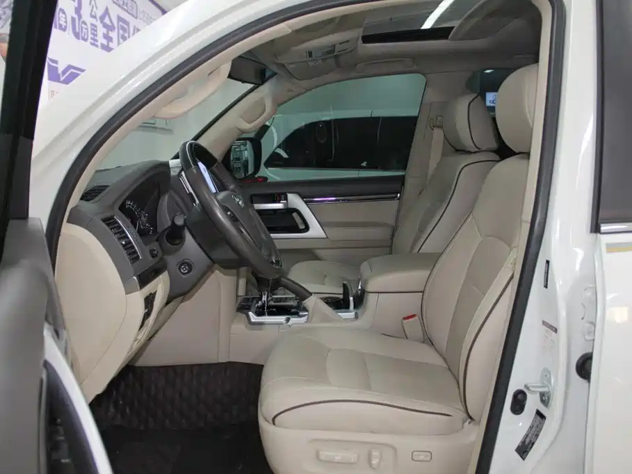 Toyota Land Cruiser — миниатюра 7
