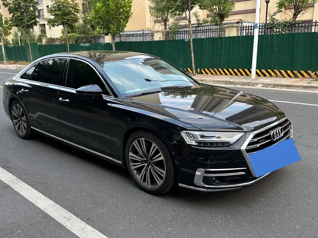 Audi A8 — миниатюра 3