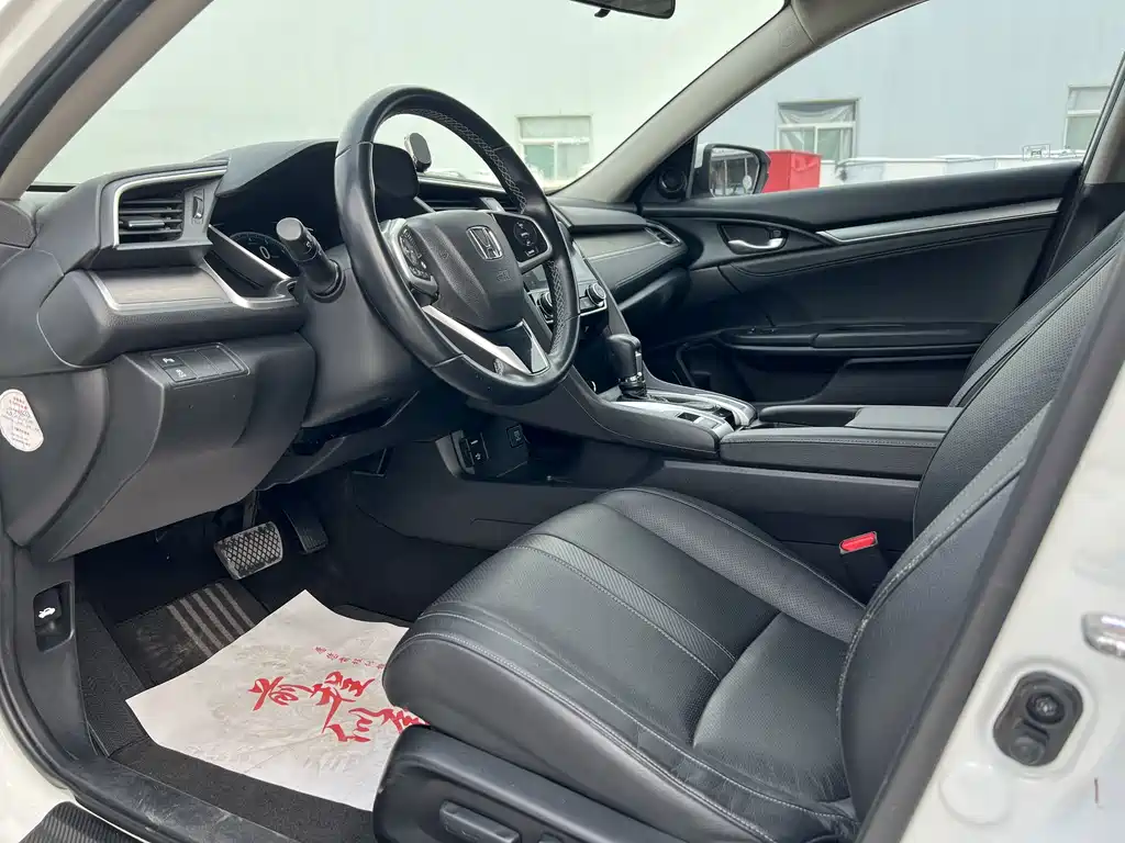 Honda Civic — миниатюра 4