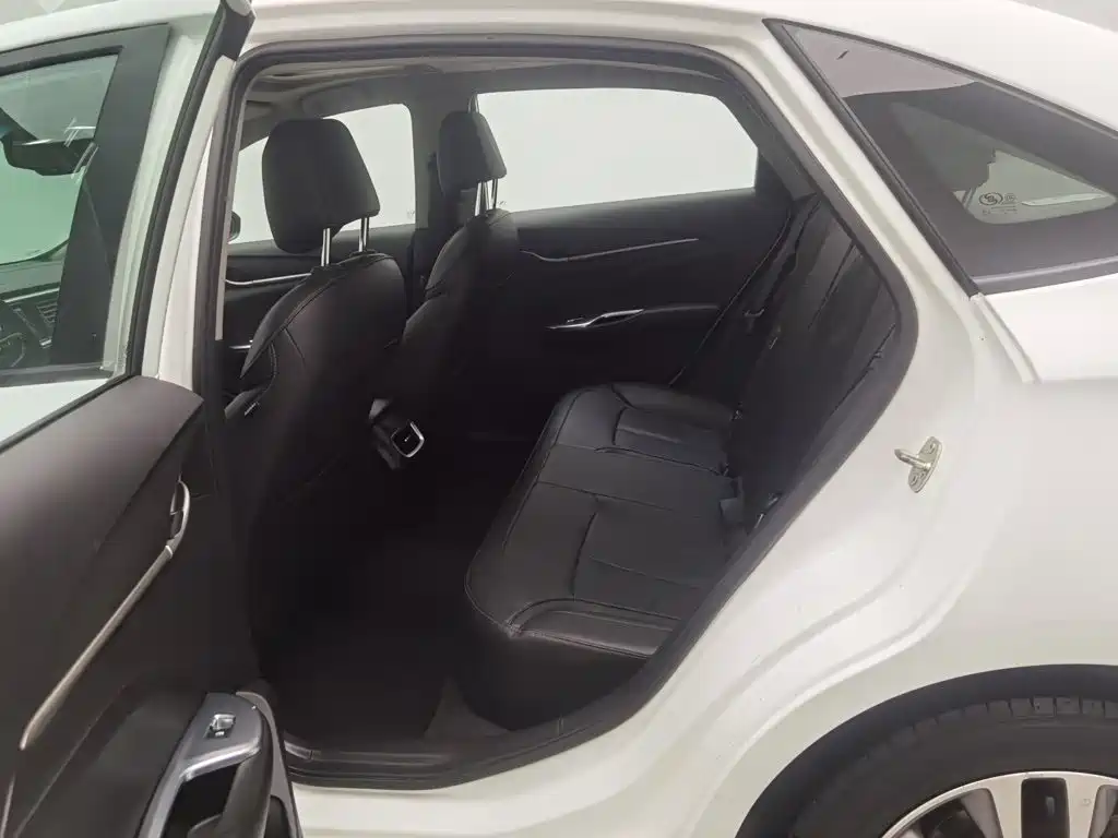 Buick Excelle — миниатюра 15